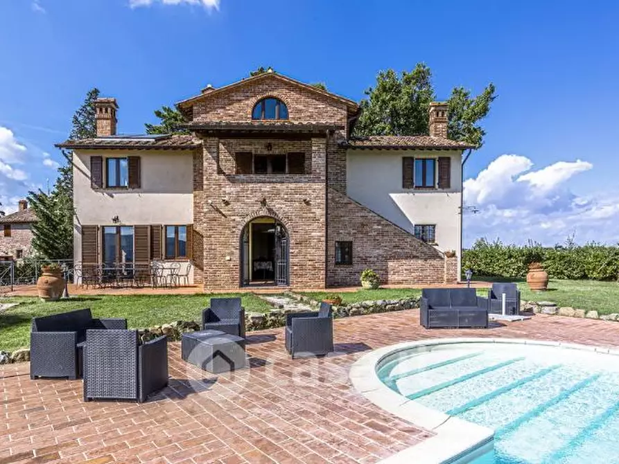 Immagine 13 di Rustico / casale in vendita  a Castiglione Del Lago
