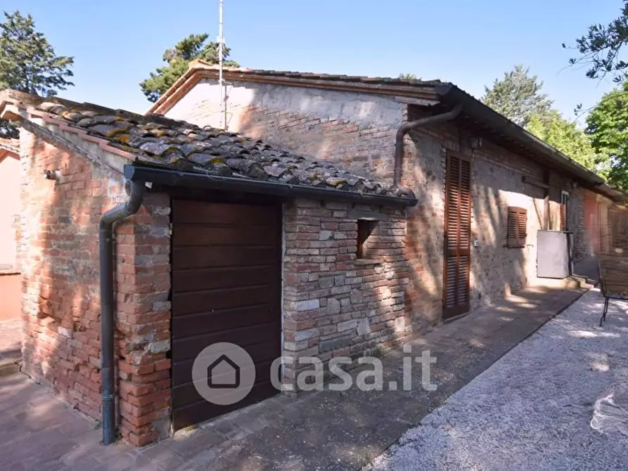 Immagine 28 di Rustico / casale in vendita  a Castiglione Del Lago