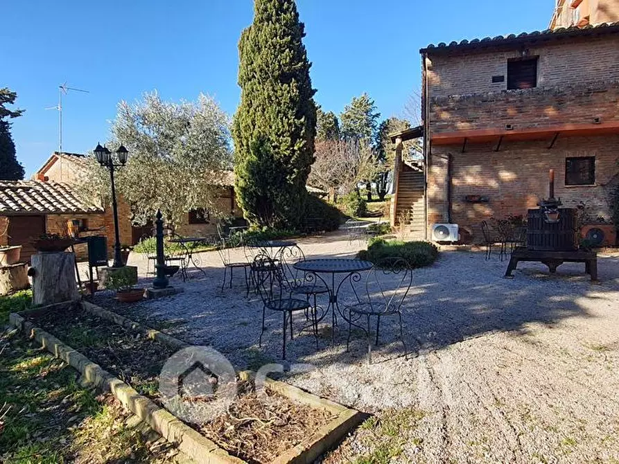 Immagine 3 di Rustico / casale in vendita  a Castiglione Del Lago
