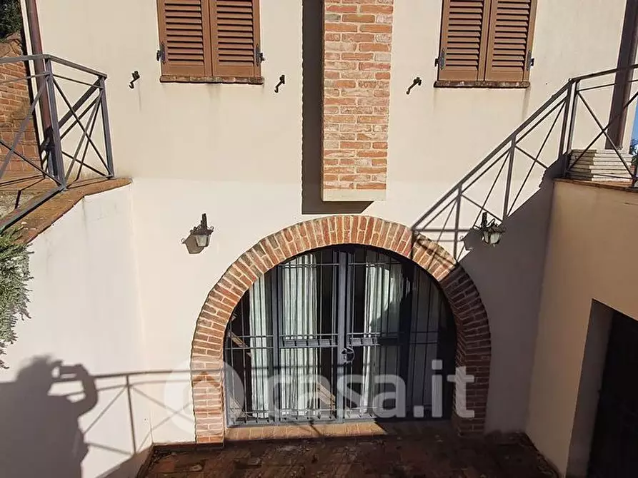 Immagine 15 di Villa in vendita  a Castiglione Del Lago