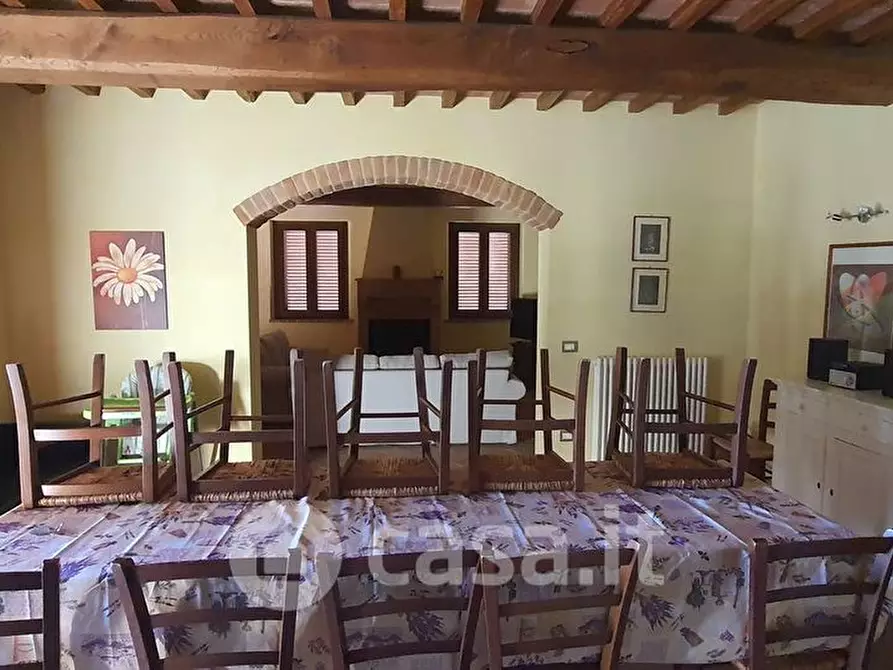 Immagine 18 di Villa in vendita  a Castiglione Del Lago