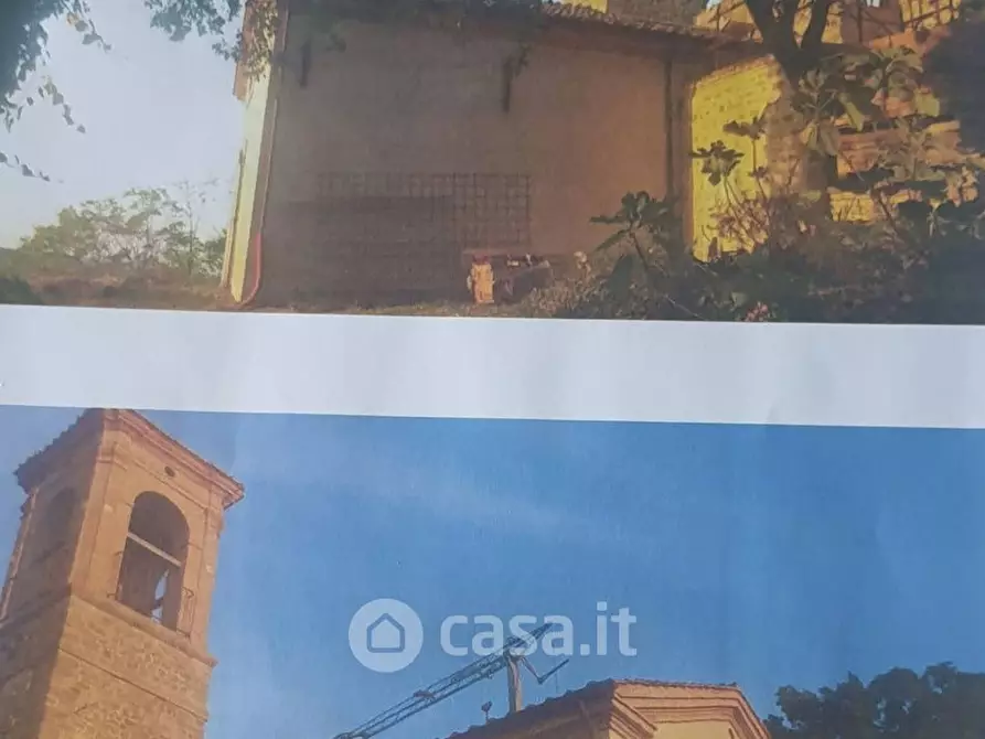 Immagine 5 di Villa in vendita  a Perugia