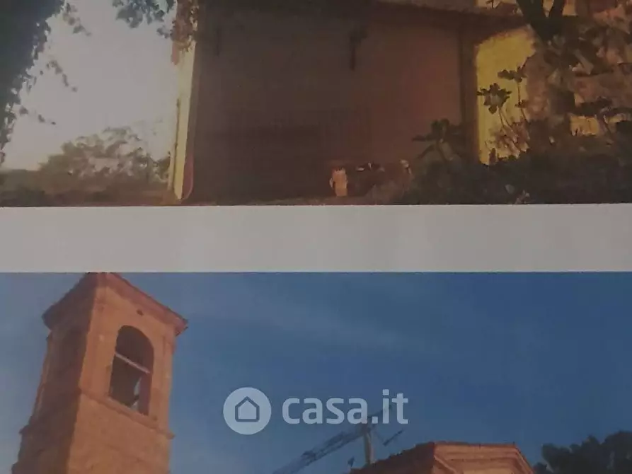 Immagine 8 di Villa in vendita  a Perugia