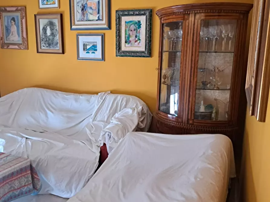 Immagine 12 di Appartamento in vendita  a Reggio Di Calabria