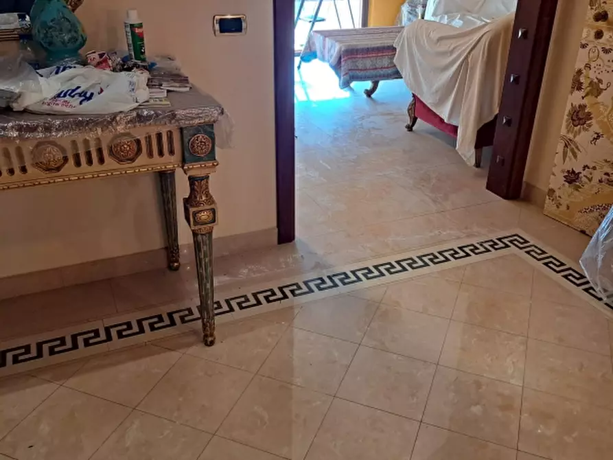 Immagine 11 di Appartamento in vendita  a Reggio Di Calabria