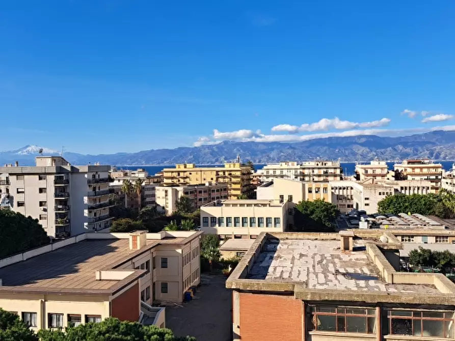 Immagine 8 di Appartamento in vendita  a Reggio Di Calabria