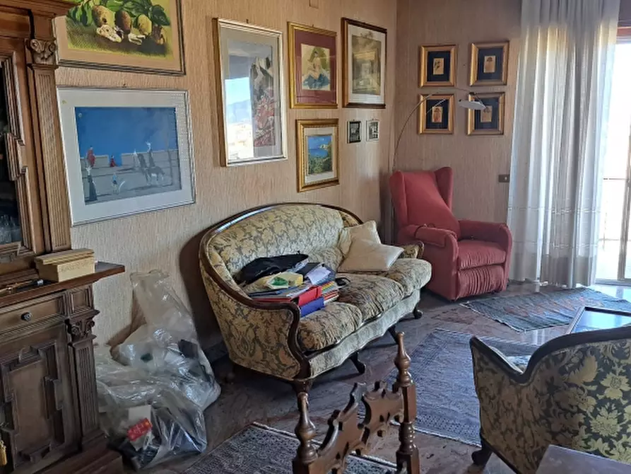 Immagine 10 di Appartamento in vendita  a Reggio Di Calabria