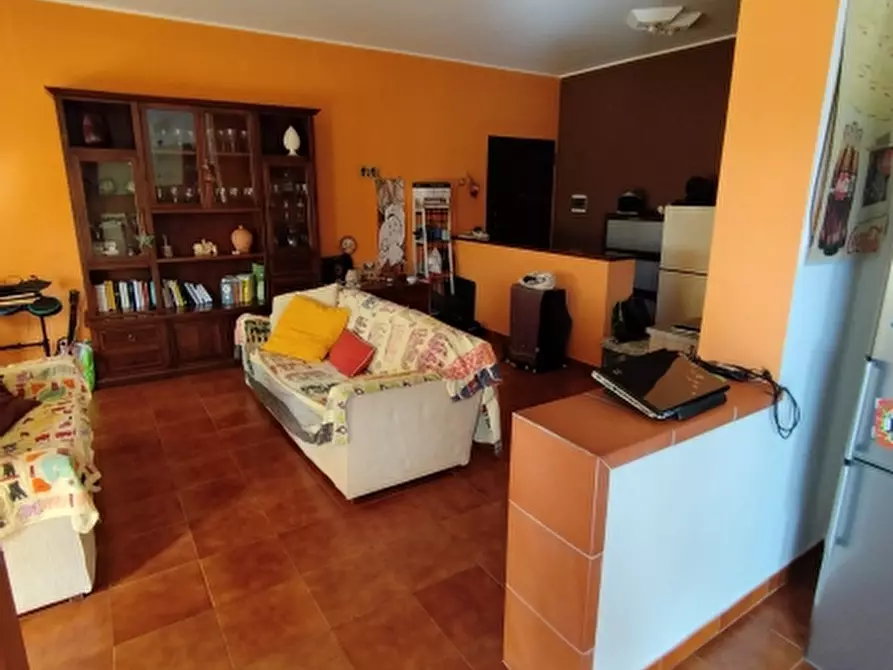 Immagine 10 di Appartamento in vendita  a Floridia