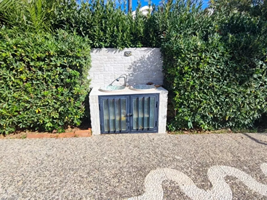 Immagine 10 di Villa in vendita  in Via Castore 23 a Siracusa