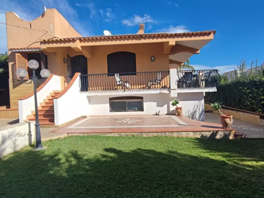 Immagine 2 di Villa in vendita  in Via Castore 23 a Siracusa