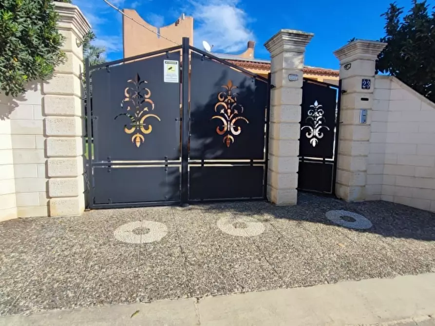 Immagine 4 di Villa in vendita  in Via Castore 23 a Siracusa