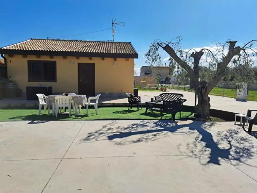 Immagine 2 di Villa in affitto  in Contrada Muraglia Mele a Floridia