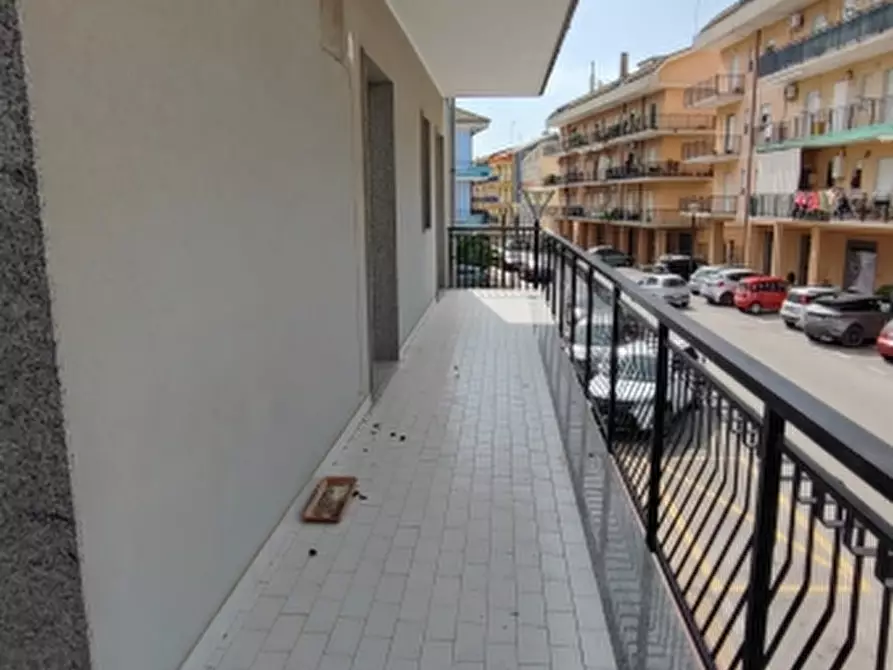 Immagine 5 di Appartamento in vendita  in Via mattarella a Floridia