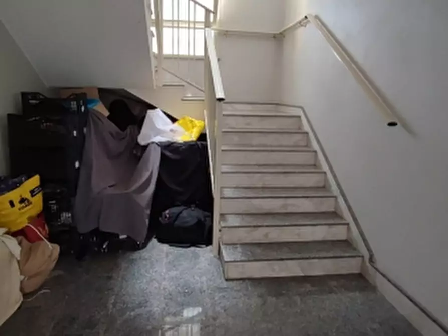 Immagine 9 di Palazzo in vendita  in Via Mattarella a Floridia