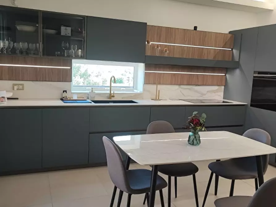 Immagine 8 di Appartamento in vendita  in ViaGandhi a Floridia