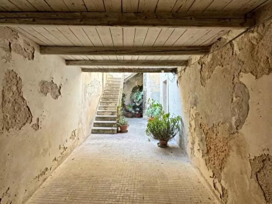 Immagine 7 di Palazzo in vendita  in ViamXI Febbraio a Ispica