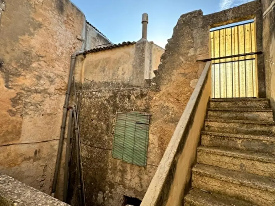 Immagine 12 di Palazzo in vendita  in ViamXI Febbraio a Ispica