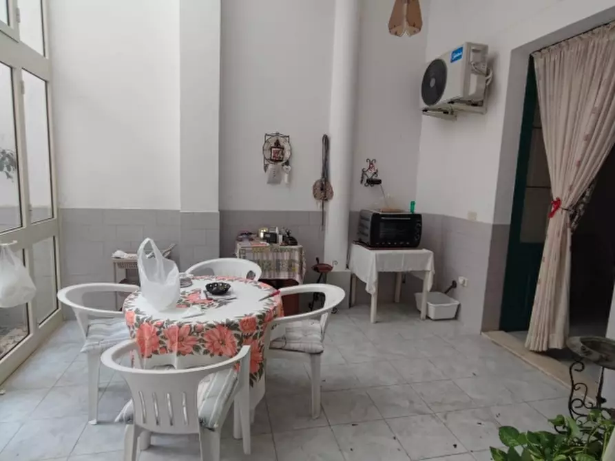Immagine 1 di Casa indipendente in vendita  in Corso Vittorio Emanuele a Floridia