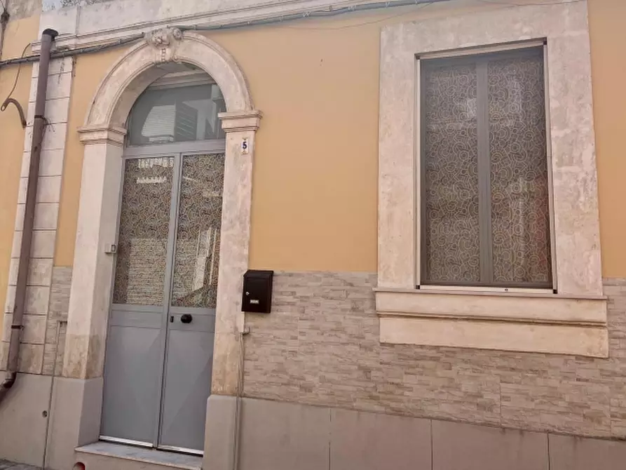 Immagine 5 di Casa indipendente in vendita  in Via Ibla a Floridia