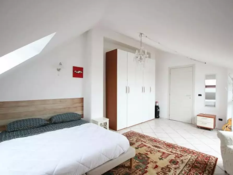 Immagine 15 di Casa semindipendente in vendita  in Via Torino 1 a Floridia