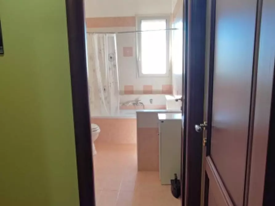 Immagine 17 di Appartamento in affitto  in Via Torino a Floridia