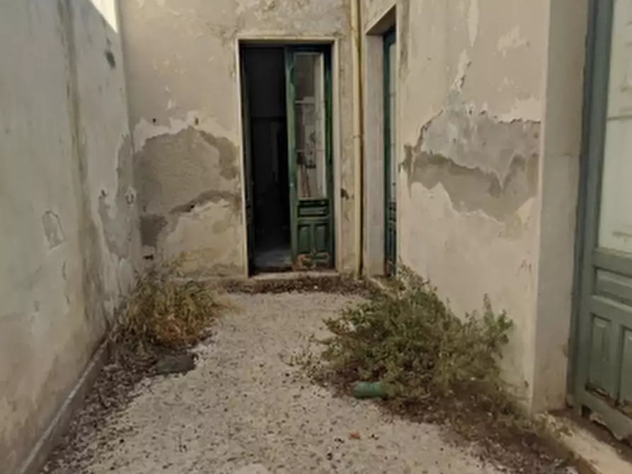 Immagine 16 di Casa indipendente in vendita  in Via Ariosto 110 a Floridia