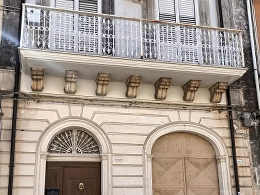 Immagine 1 di Casa indipendente in vendita  in Corso Vittorio Emanuele a Floridia