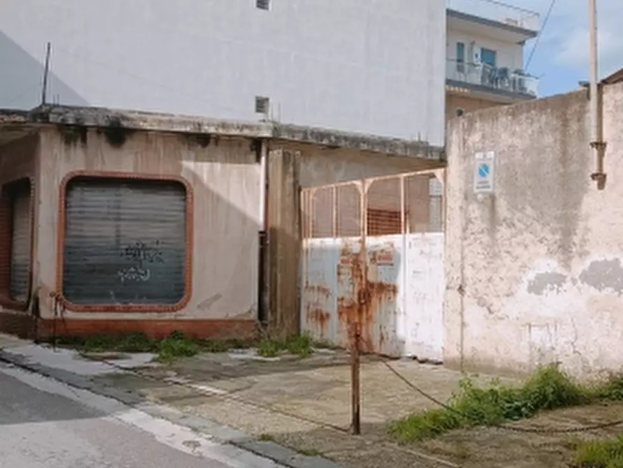 Immagine 3 di Magazzino in vendita  in Via Firenze a Floridia