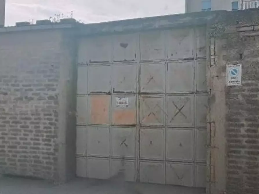 Immagine 5 di Magazzino in vendita  in Via Firenze a Floridia