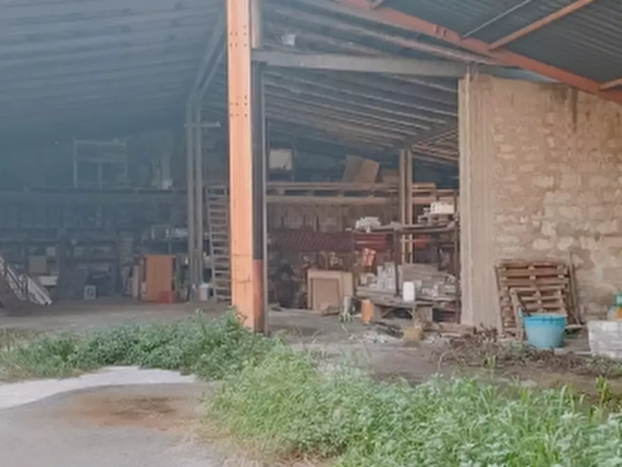 Immagine 7 di Magazzino in vendita  in Via Firenze a Floridia