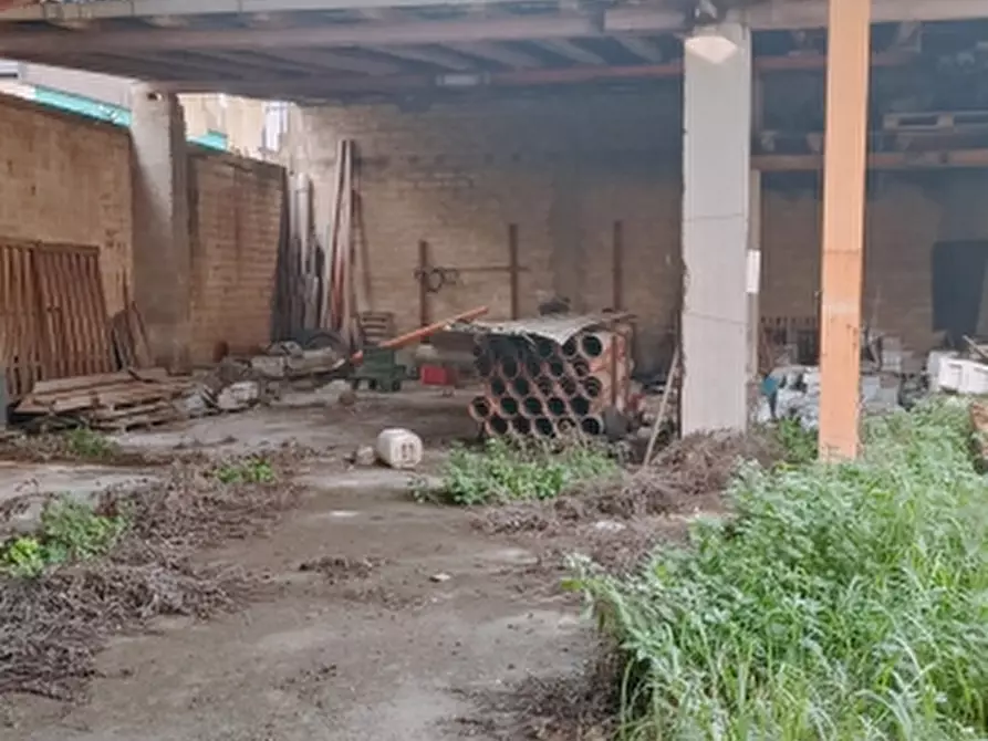 Immagine 9 di Magazzino in vendita  in Via Firenze a Floridia