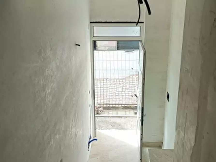 Immagine 6 di Appartamento in vendita  in Via Bissolati a Solarino