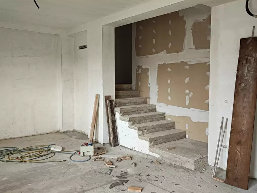 Immagine 11 di Appartamento in vendita  in Via Bissolati a Solarino