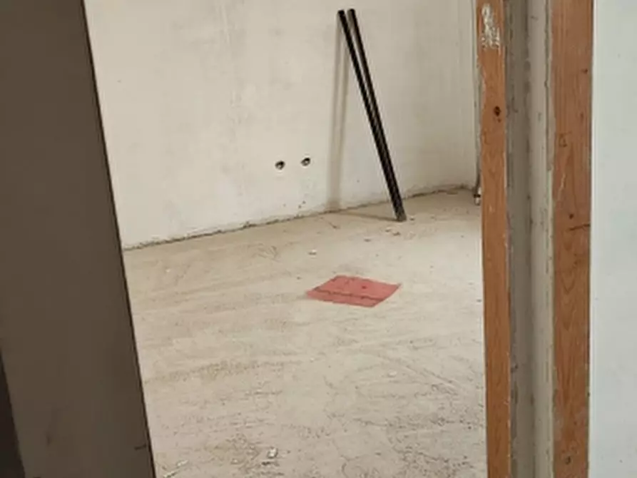 Immagine 21 di Appartamento in vendita  in Via Bissolati a Solarino