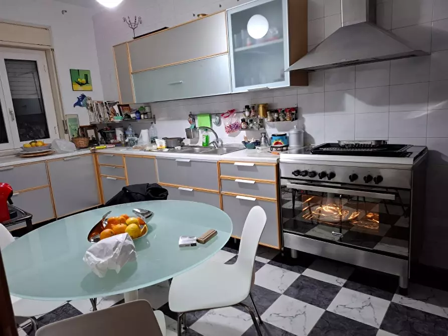 Immagine 4 di Appartamento in vendita  in Piazza Einaudi a Floridia