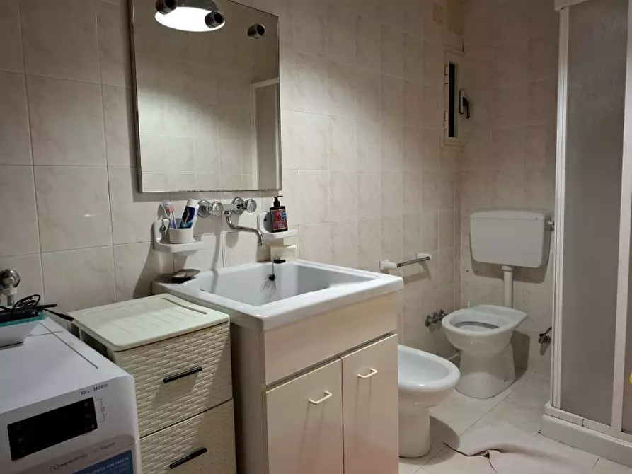 Immagine 5 di Appartamento in vendita  in Piazza Einaudi a Floridia