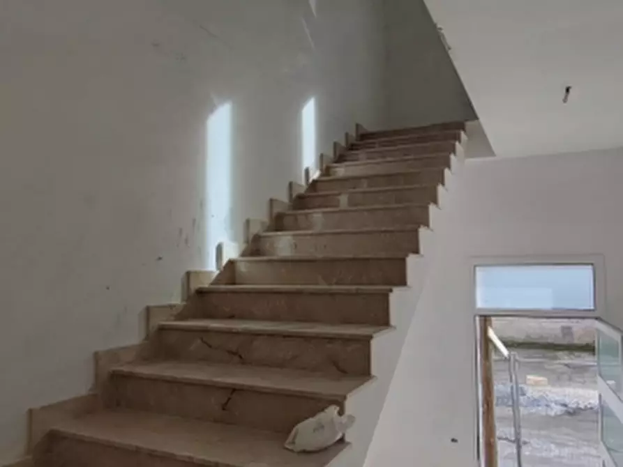 Immagine 5 di Appartamento in vendita  in Via Bissolati a Solarino