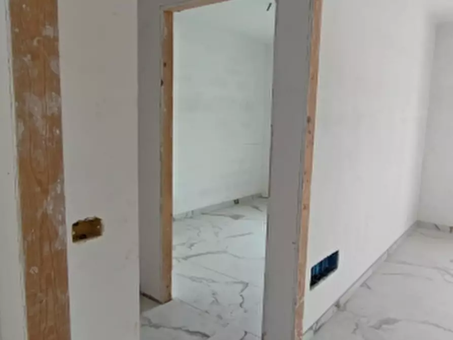 Immagine 13 di Appartamento in vendita  in Via Bissolati a Solarino