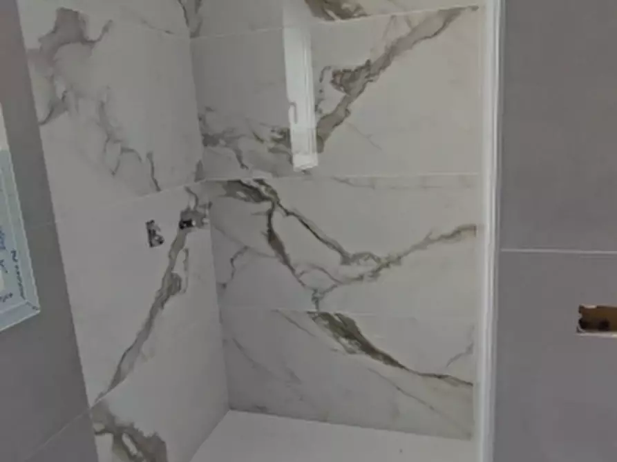 Immagine 12 di Appartamento in vendita  in Via Bissolati a Solarino