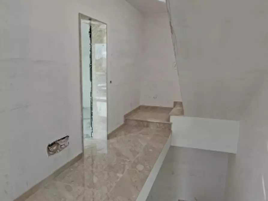 Immagine 26 di Appartamento in vendita  in Via Bissolati a Solarino