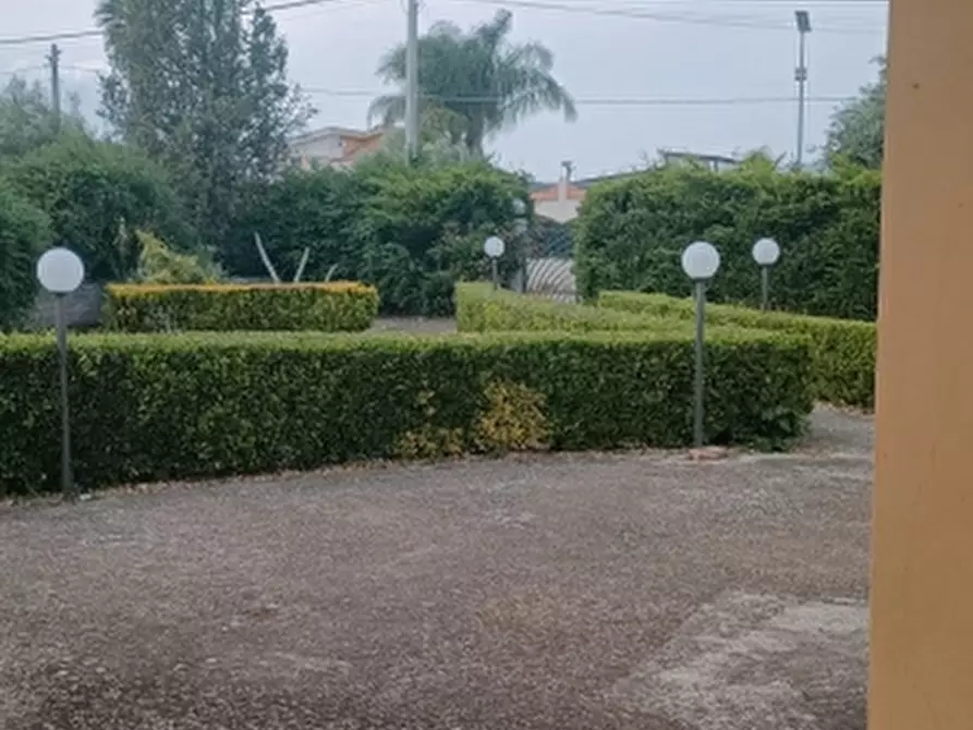 Immagine 6 di Villa in vendita  a Solarino