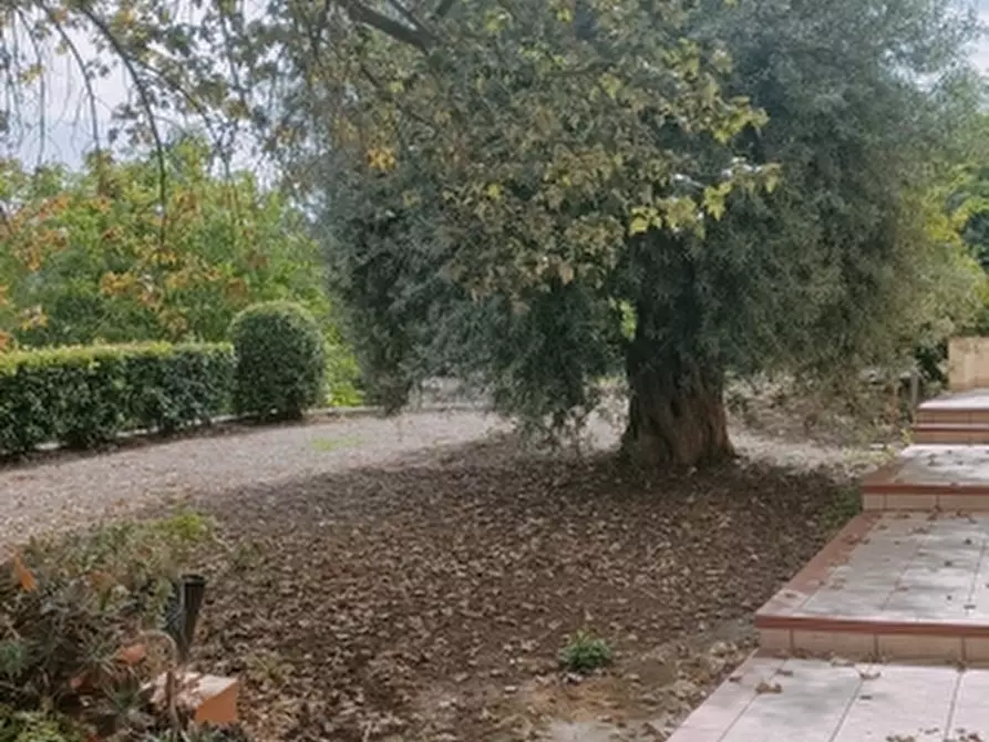 Immagine 22 di Villa in vendita  a Solarino