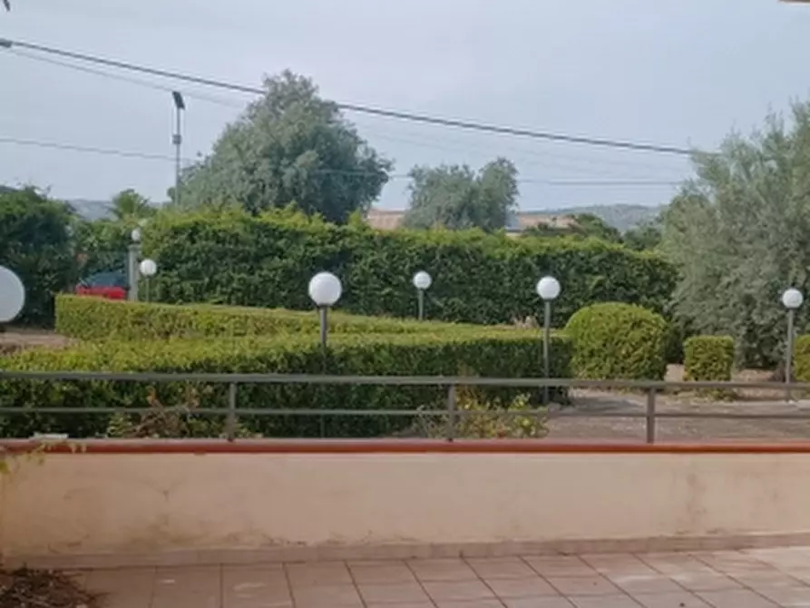 Immagine 25 di Villa in vendita  a Solarino