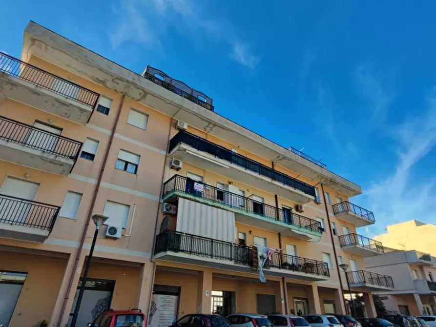 Immagine 1 di Appartamento in vendita  in Via Mattarella a Floridia