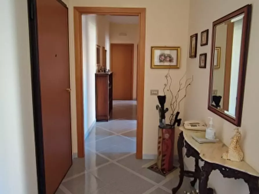 Immagine 6 di Appartamento in vendita  in Via Mattarella a Floridia