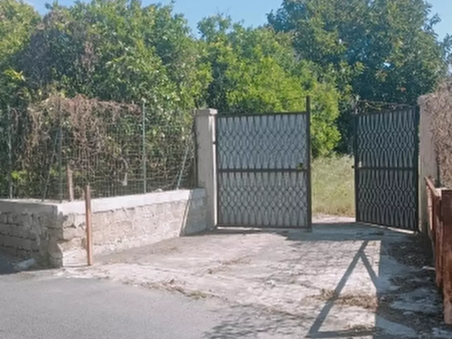 Immagine 2 di Villa in vendita  in Strada Finaiti 2 a Floridia