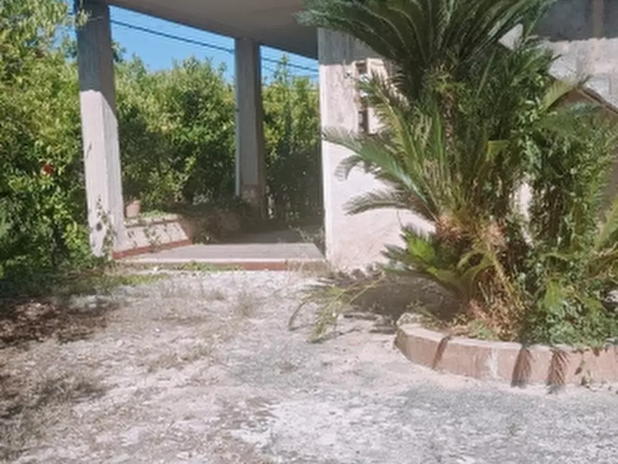 Immagine 5 di Villa in vendita  in Strada Finaiti 2 a Floridia