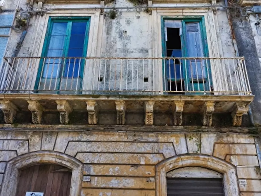 Immagine 1 di Casa indipendente in vendita  a Floridia