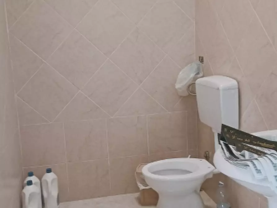 Immagine 5 di Locale commerciale in affitto  in Piazza Aldo Moro a Floridia