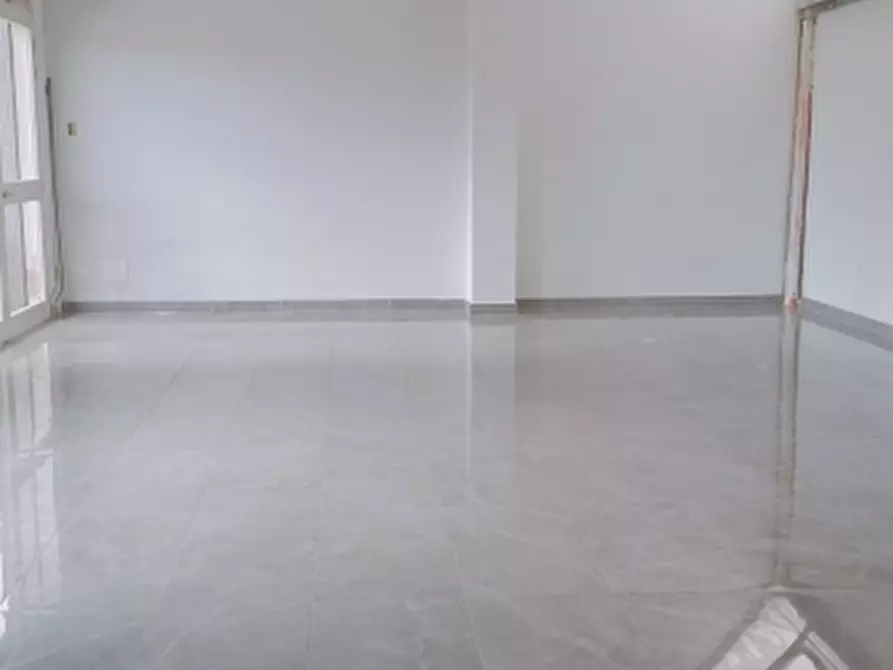 Immagine 3 di Locale commerciale in affitto  in Piazza Aldo Moro a Floridia